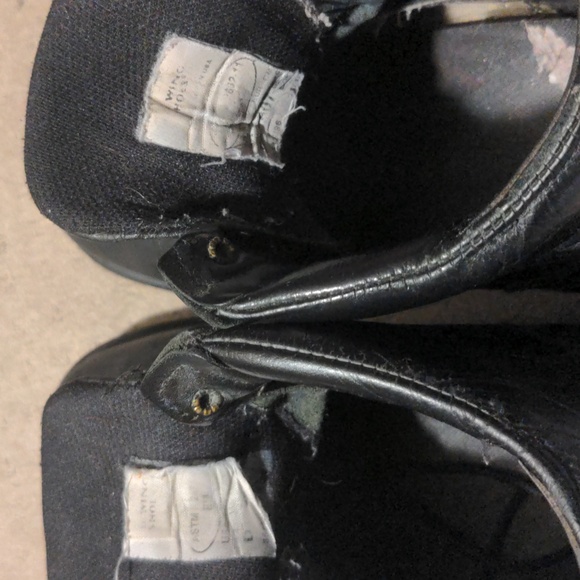 Red wing size 12  Model 607 heavy duty work boots - Picture 3 of 3